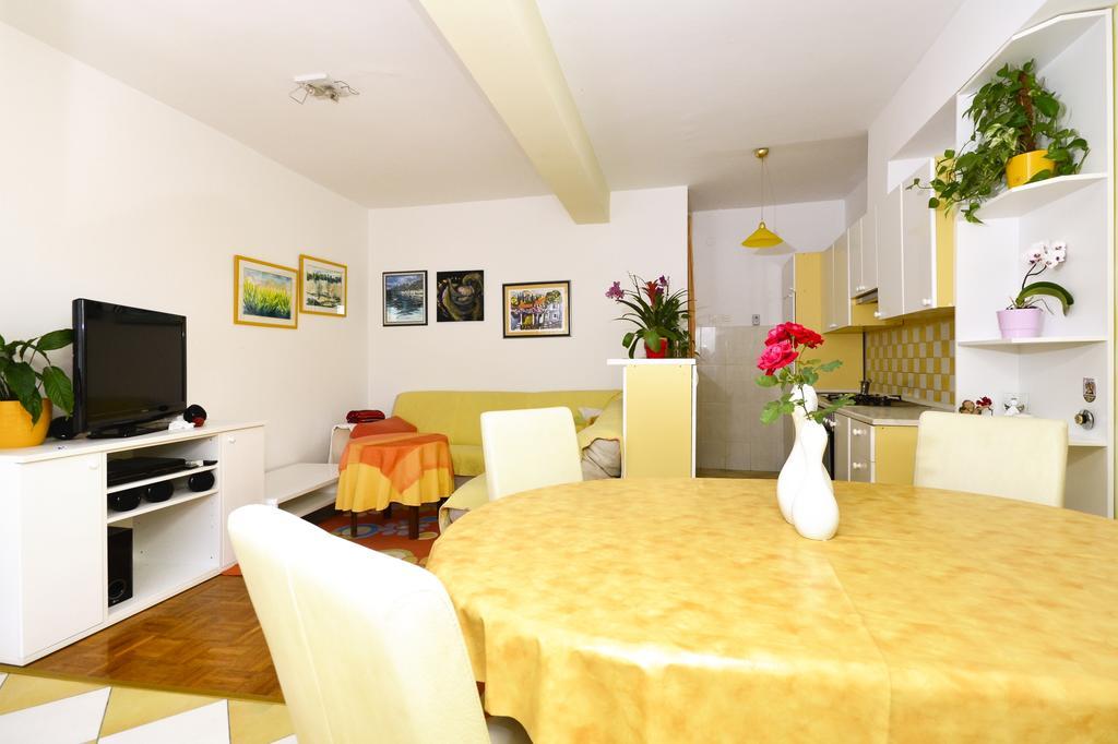 Apartmani Mira Драшнице Екстериор снимка